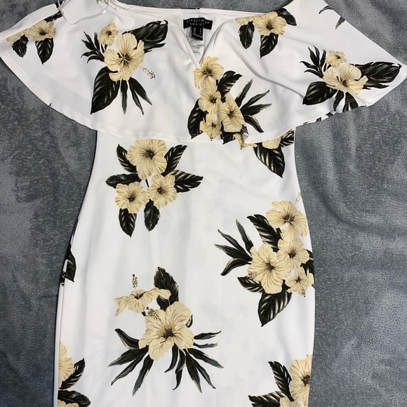 White floral Mini Dress - Picture 1 of 2